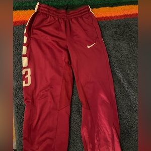 Nike elites maroon sweatpants size M